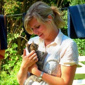 Meet your Posher, Nicole